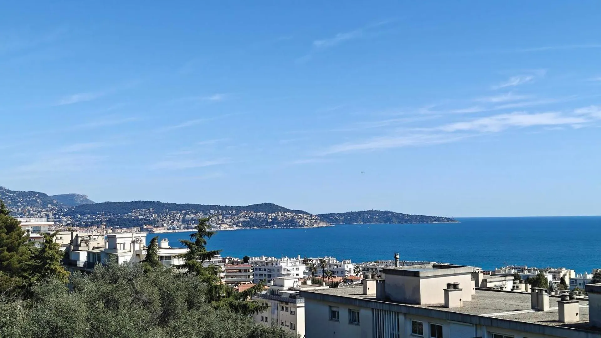 Apartment Appartement Toit Terrasse Nice-Ouest Avec Parking, Clim Et Piscine